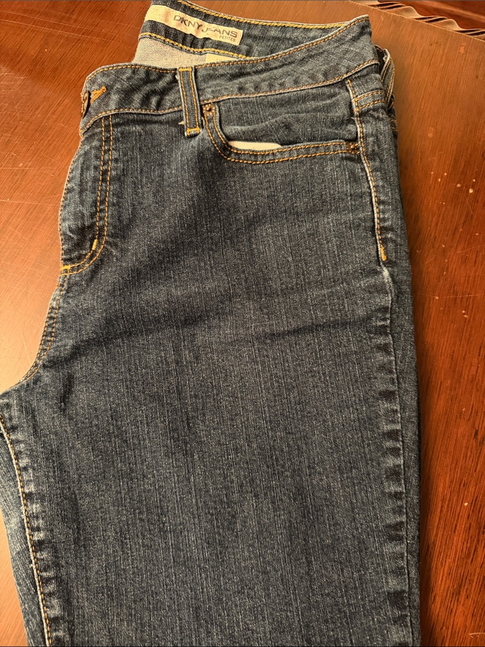 DKNY Straight-Leg Jeans in Dark Blue with Contrast Stitching